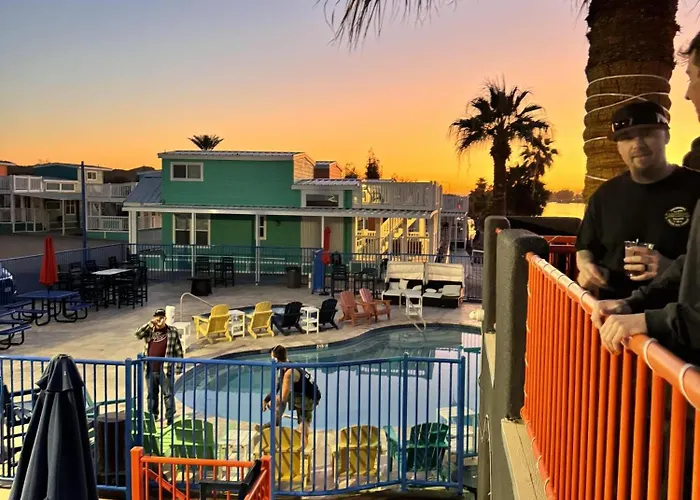 Rockstar | Private Hot Tub | Deluxe River Views At Roadrunner Parker